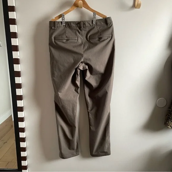 Lululemon ABC Classic-Fit 5 Pocket Pant - Picture 7 of 9